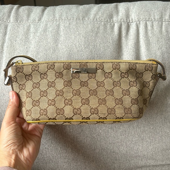 Gucci Vintage Boat Pochette GG Canvas Shoulder Bag. - Picture 3 of 9